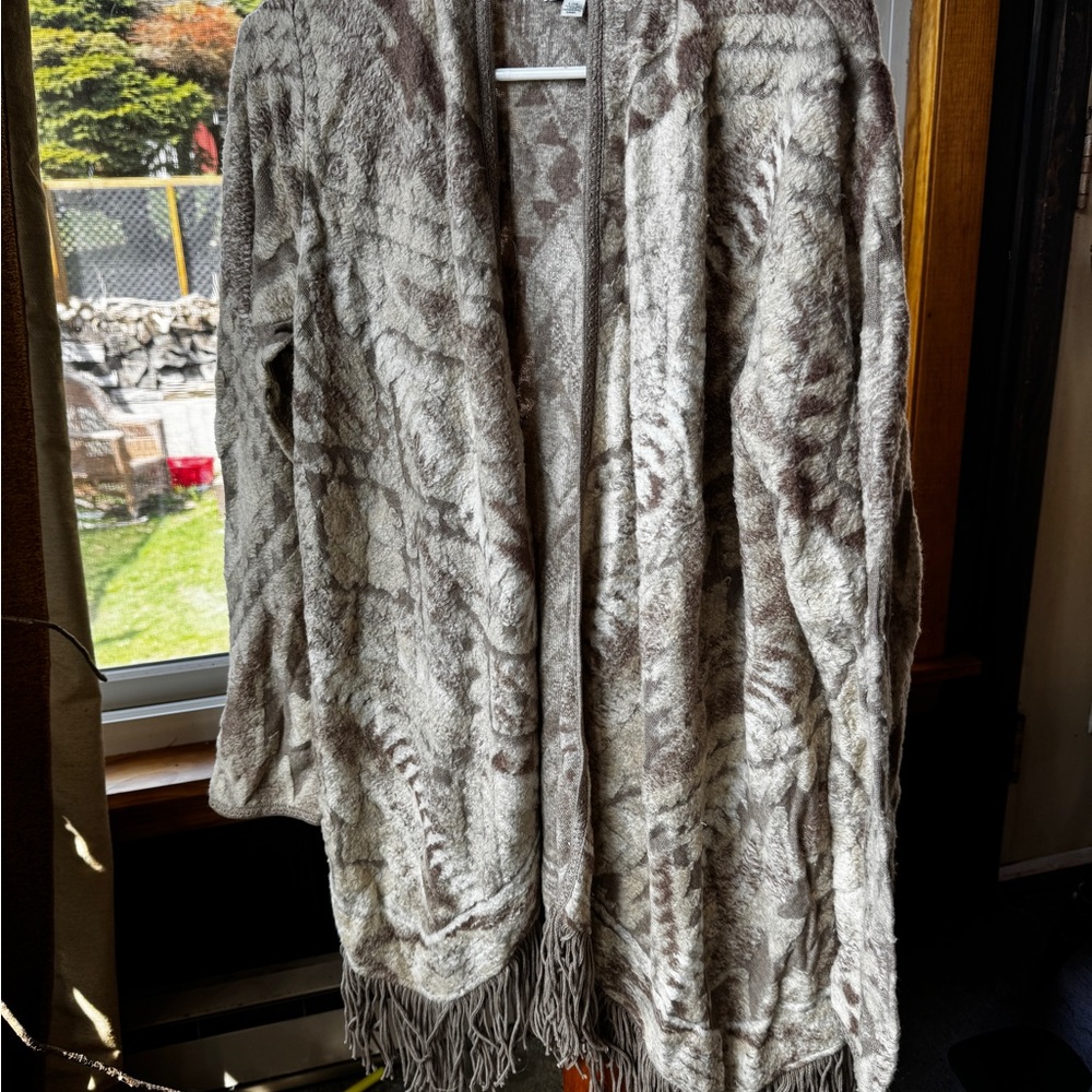 Lucky Brand Cozy Gray Patterned Sweater